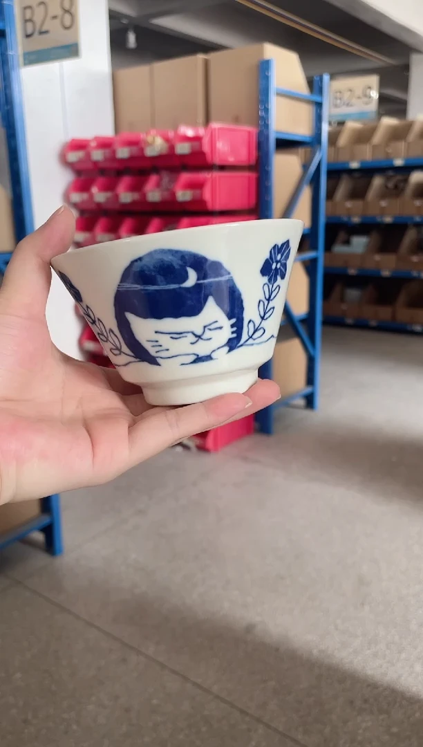 陶瓷花儿与猫斗型小碗
