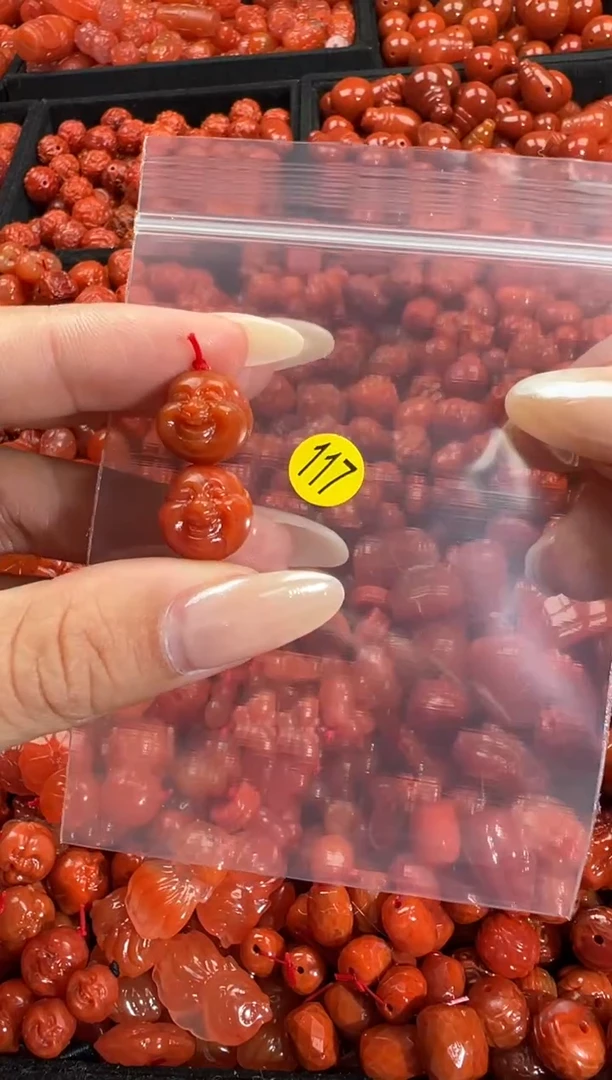 颈饰未镶嵌南红玛瑙1