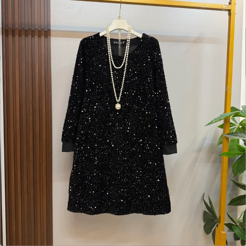 早秋新款时尚气质宽松百搭轻奢复古港风亮片设计大码连衣裙