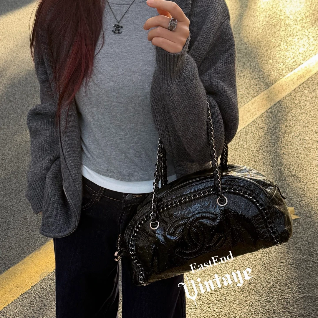 95新 Chanel/香奈儿 東区-黑银滚边油蜡皮保龄球/83145