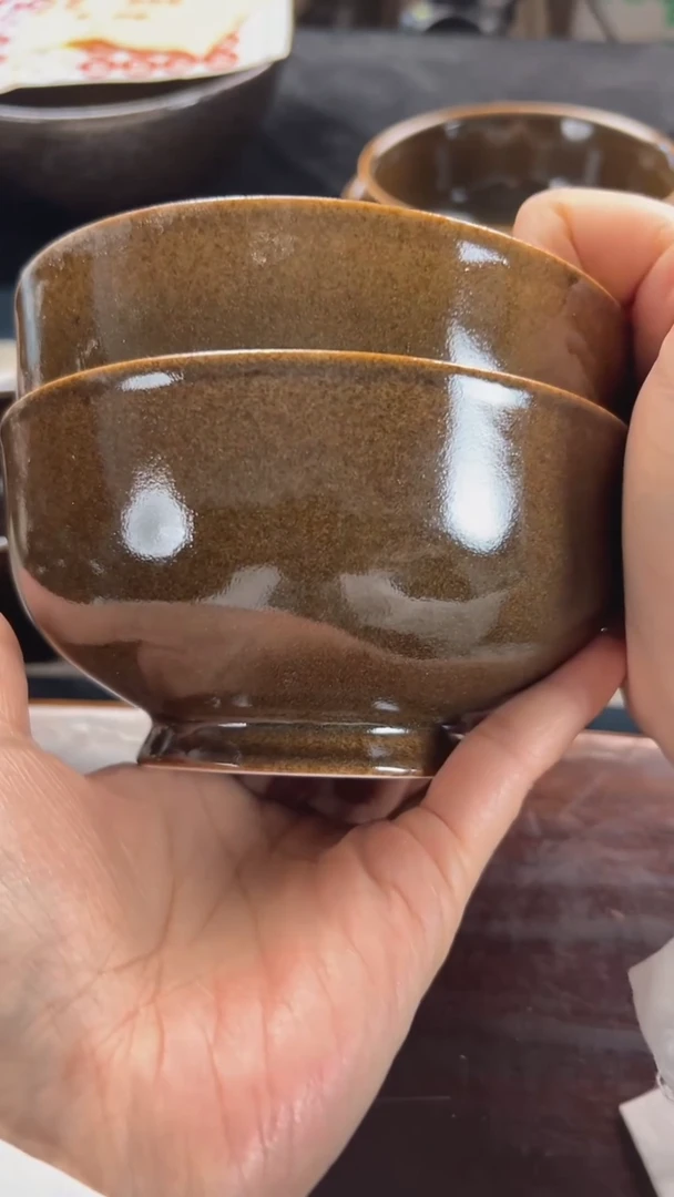 三**哥瑕疵碗两只不退不换