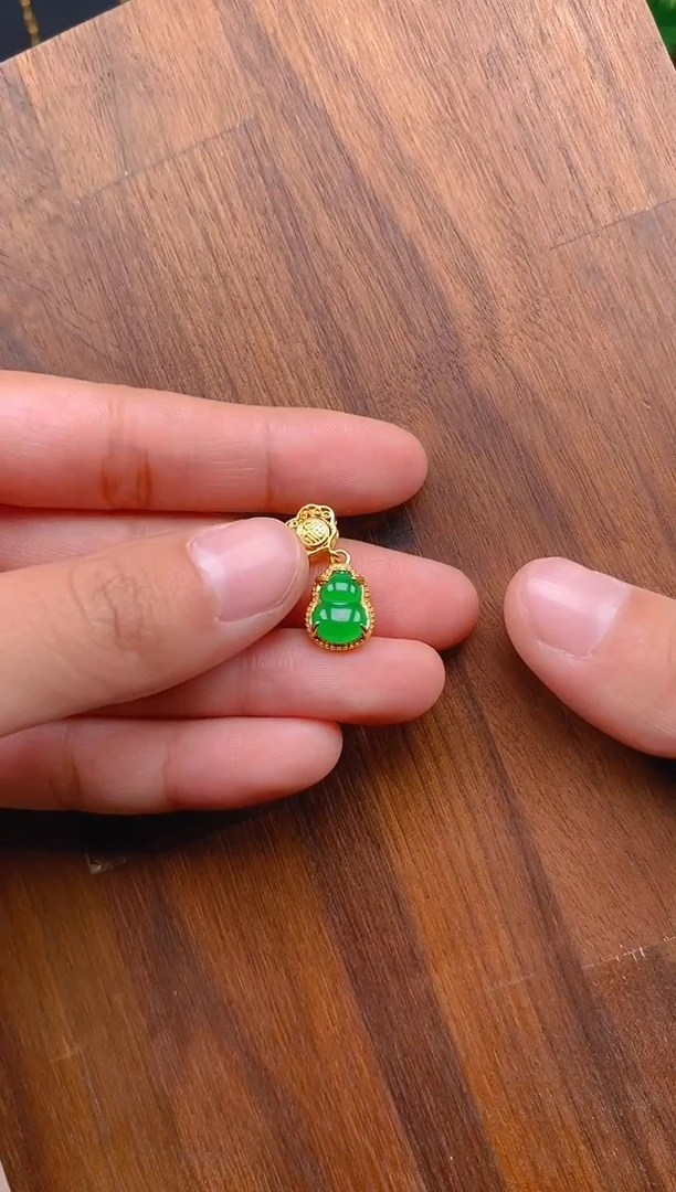 【闪购商品】翡翠吊坠(不含链)银S925镶嵌如意葫芦