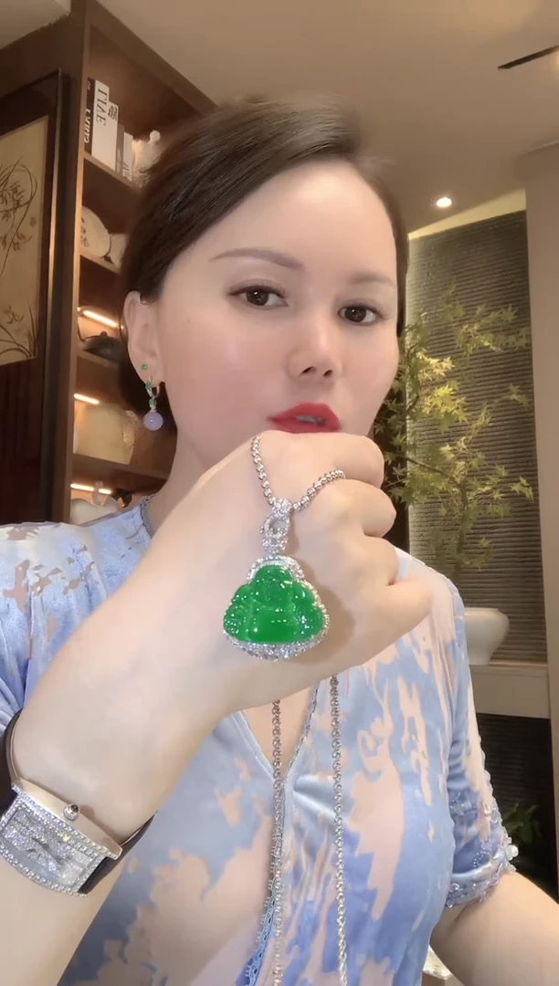 吊坠(不含链)18K金镶嵌翡翠C37