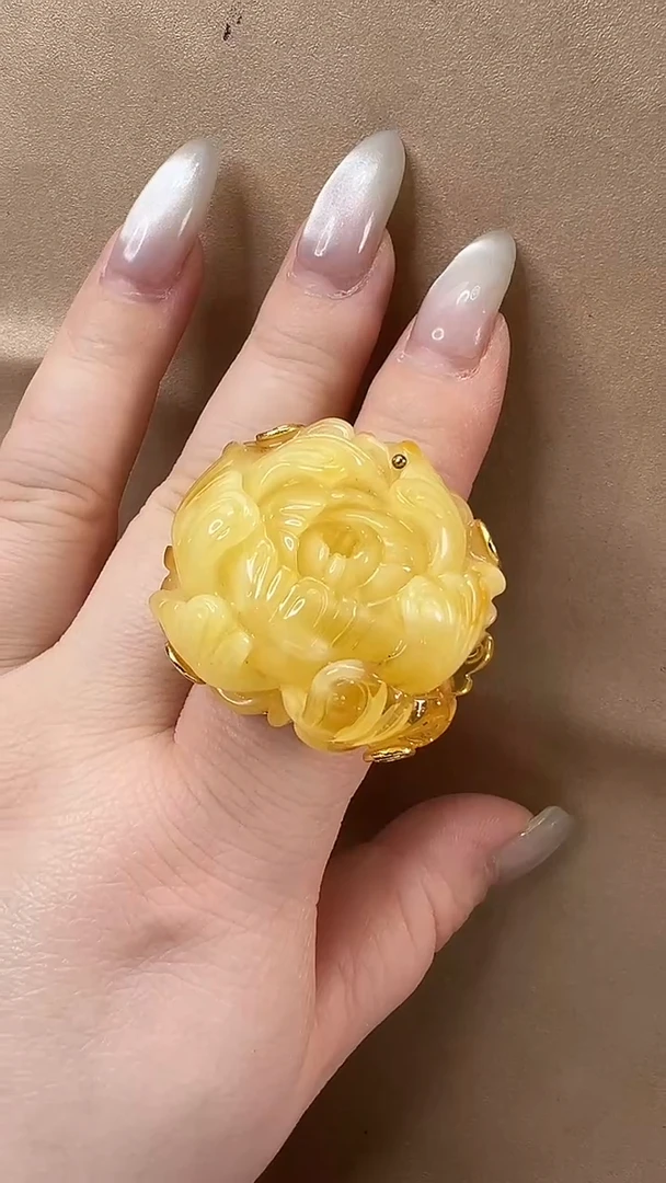琥珀颈饰未镶嵌戒指