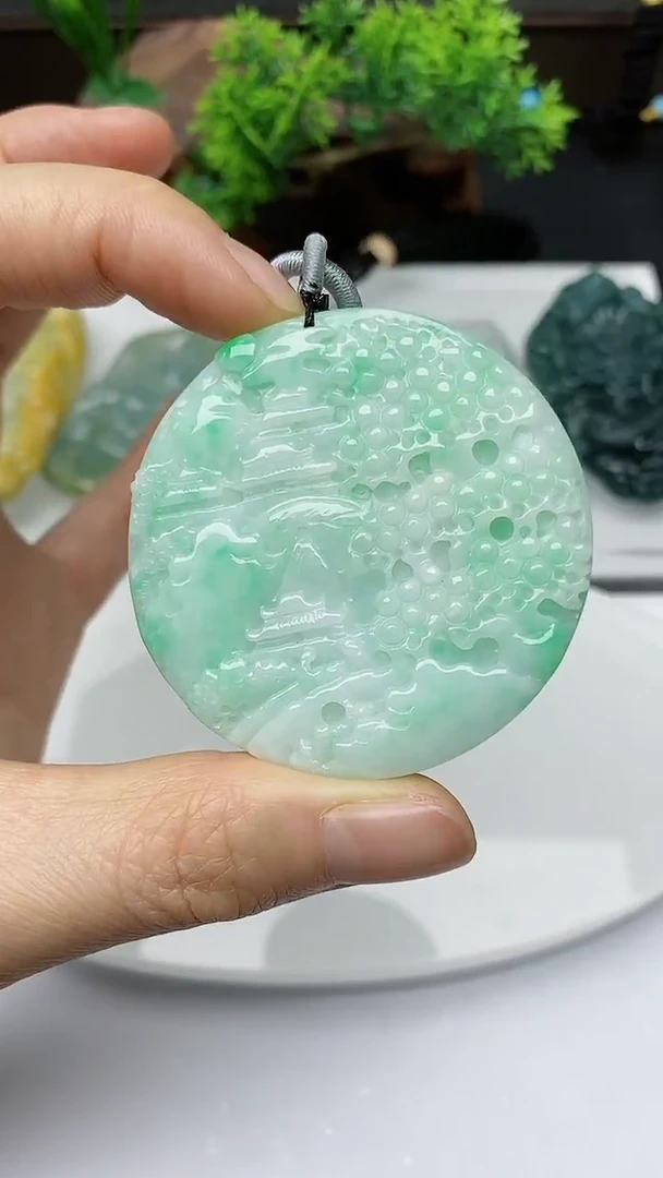 【闪购商品】翡翠颈饰未镶嵌