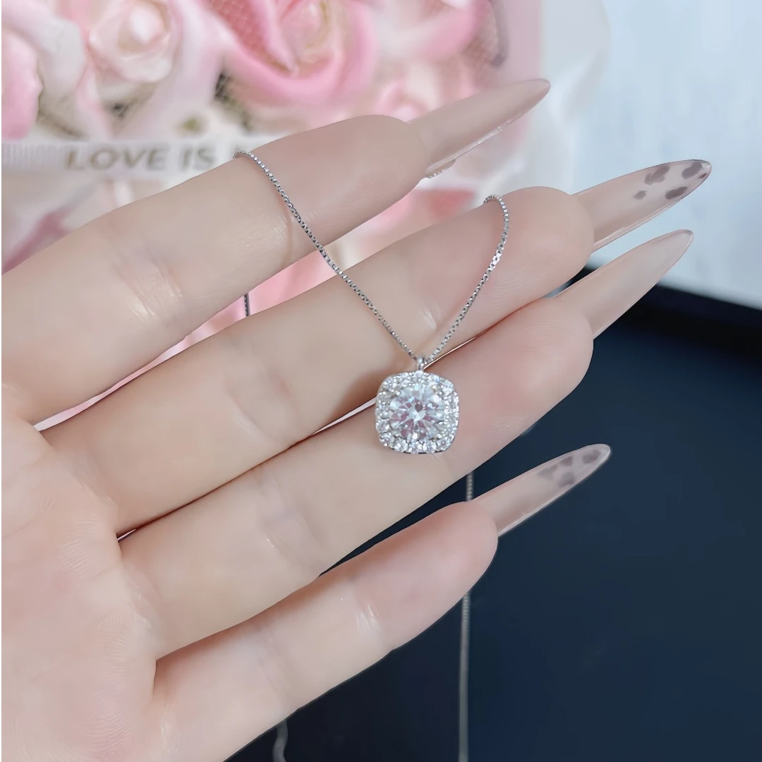 URNSSORE/昂色 链子足银 幸运小方糖锆石项链女轻奢锁骨链送女友