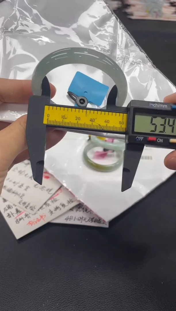 翡翠手镯未镶嵌H****g翡翠手镯