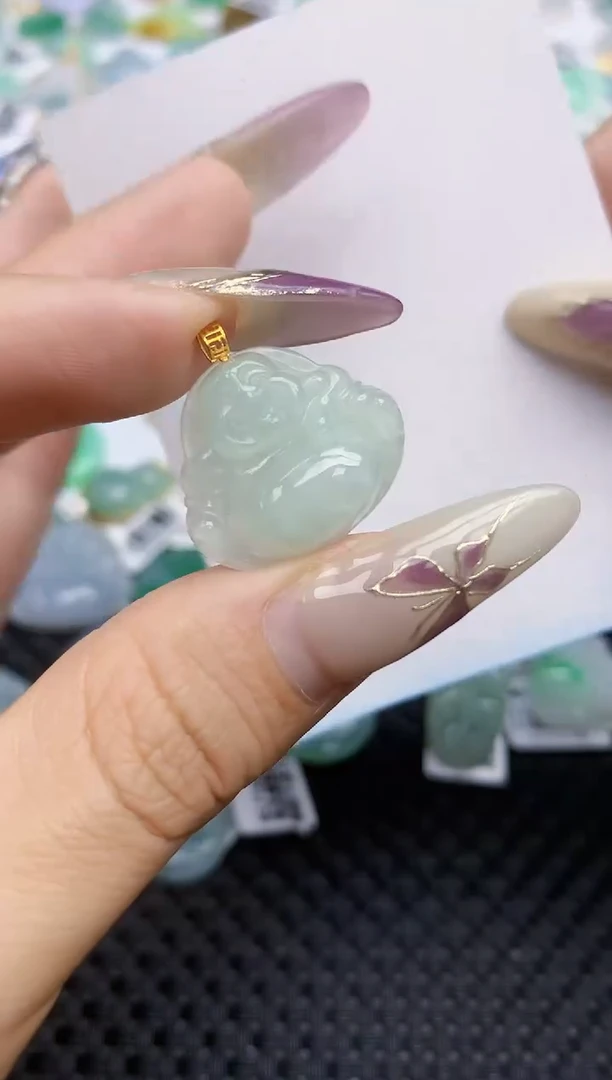 翡翠挂件18K金镶嵌144    天然翡翠A货