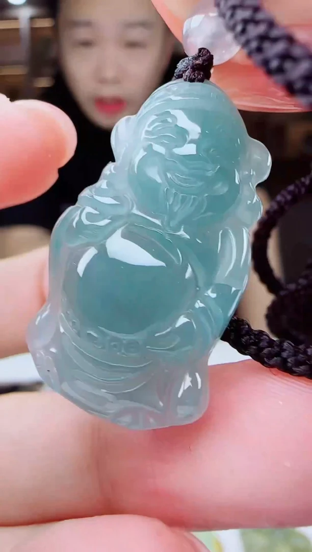 颈饰未镶嵌翡翠 多样性发其一 小财神