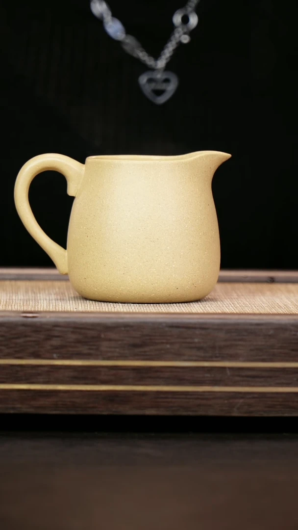 茶壶紫砂本山绿泥  把手公道