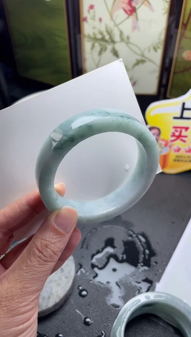 未镶嵌手镯定制翡翠抖**彩定制手镯ADL/DZS