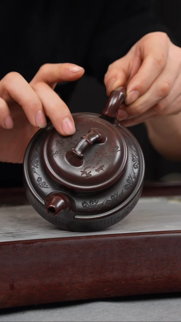 【闪购商品】紫砂茶壶铁血红砂 双线竹鼓 刻绘