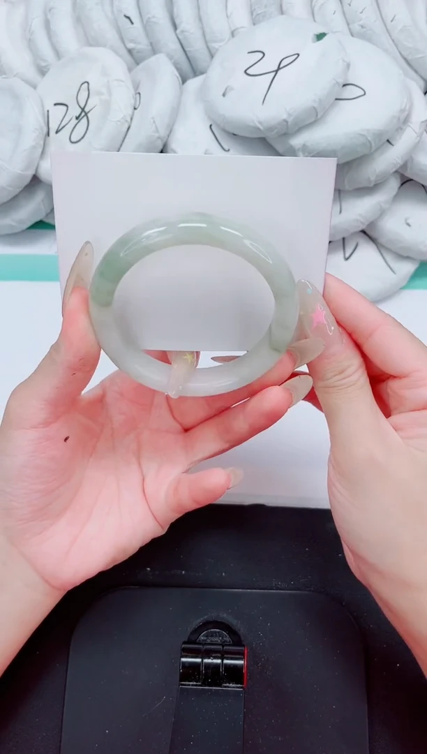 石英质玉手镯未镶嵌38-56.3