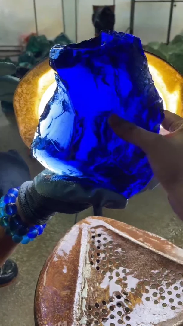 新疆彩石奇石摆件