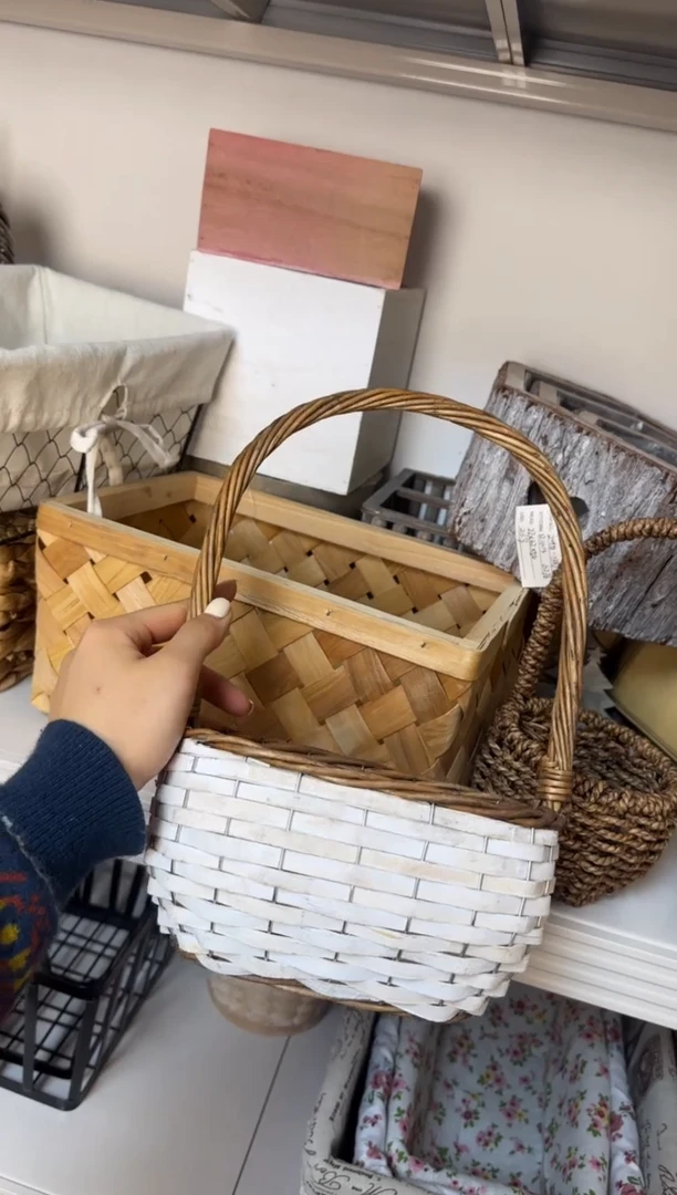 c***p微瑕捡漏白色手提篮