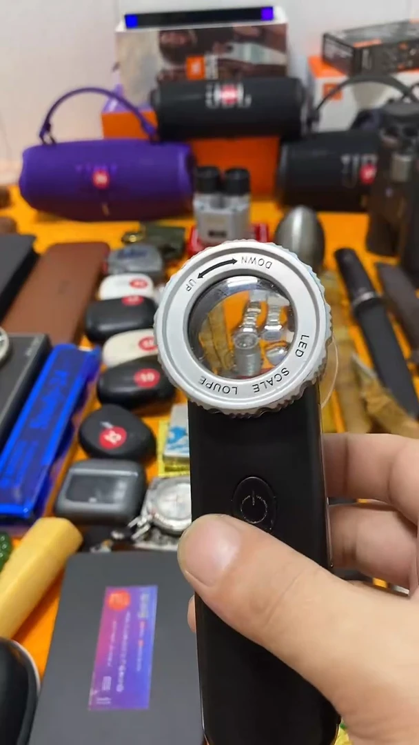 瓷片闪购商品 如图所示