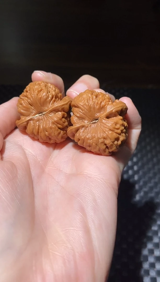 把件文玩核桃微修打底金字塔34尺