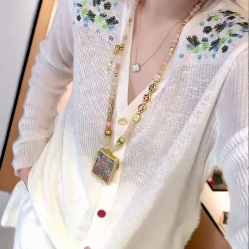 御盟大码v领针织开衫女2025年爆款洋气减龄百搭针织衫上衣早秋