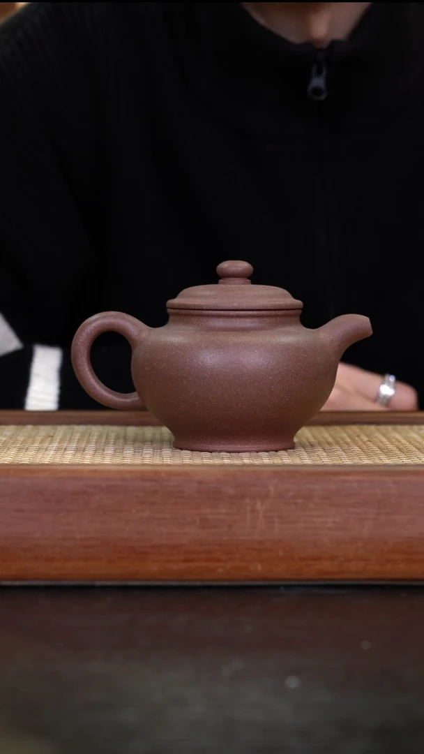 茶壶紫砂 XL    全砂底槽清     掇只    260cc