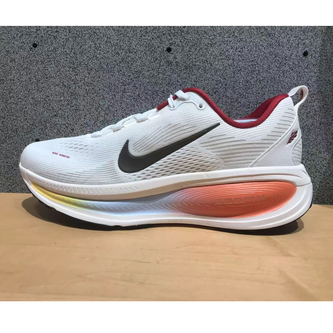 耐克/nike 马年限定VOMERO 18男运动缓震透气跑步鞋IQ1131120