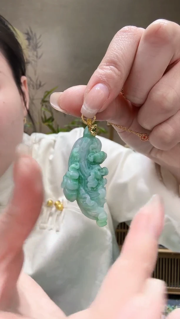 【闪购商品】翡翠颈饰未镶嵌吊坠