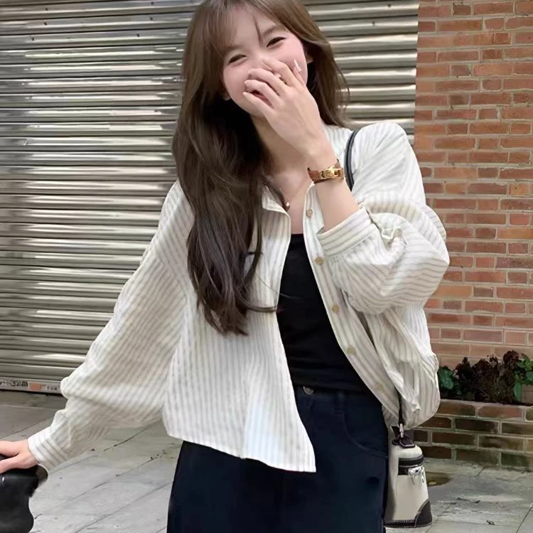 时尚百搭条纹长袖翻领防晒衬衫女夏季2025新款薄款短款小个子上衣