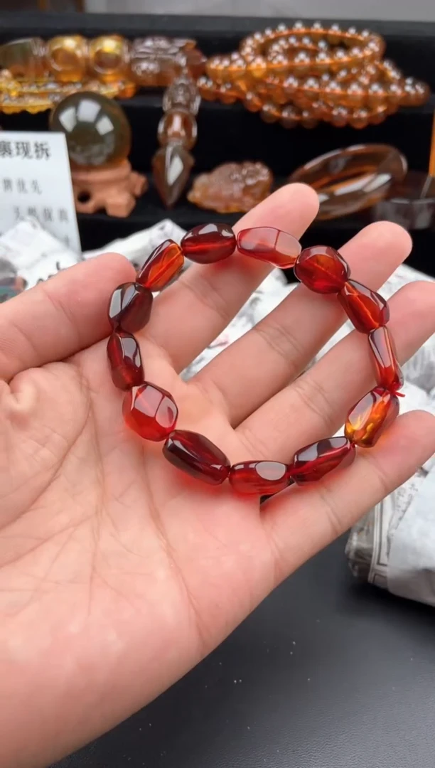 【闪购商品】琥珀手链未镶嵌血珀随形手串