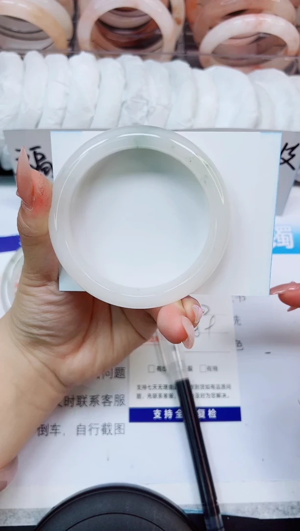 石英质玉手镯未镶嵌A62-58/59