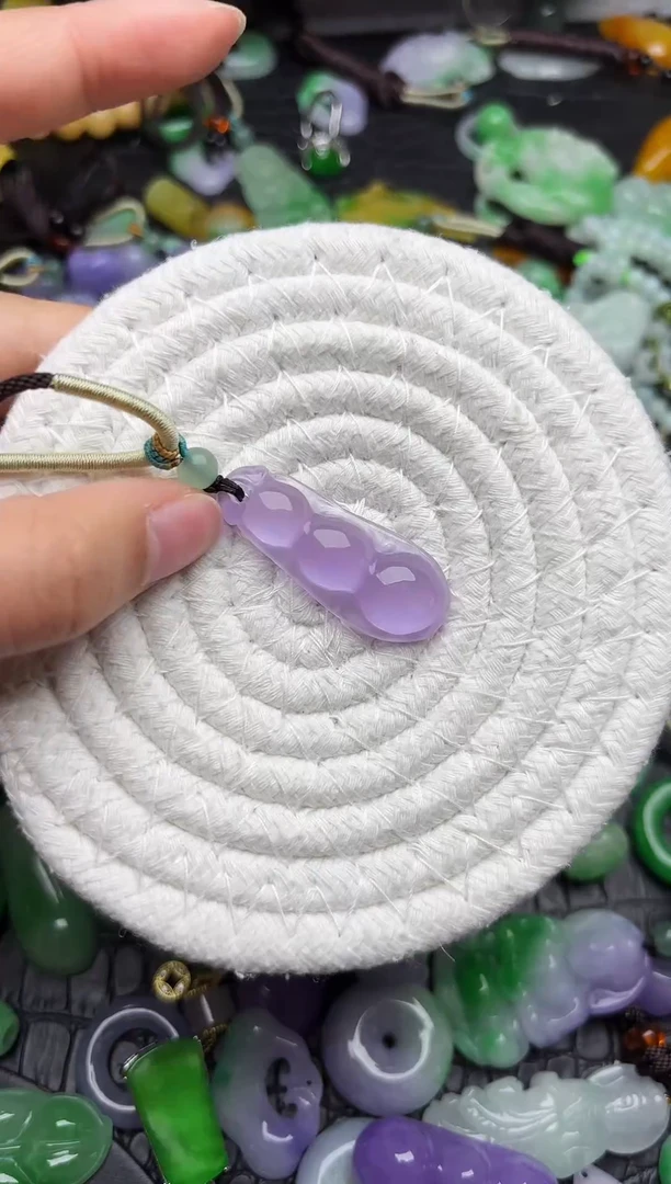 颈饰未镶嵌翡翠缅甸翡翠吊坠