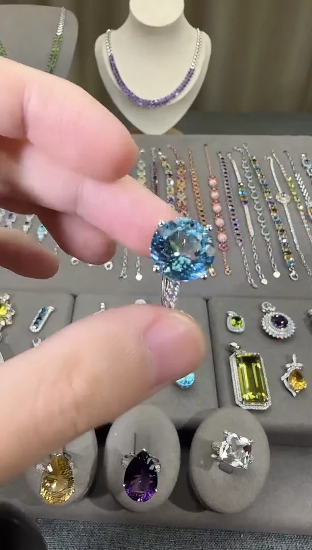 银S925镶嵌戒指托帕石12mm戒指妖姬蓝