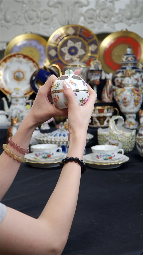 骨瓷婷婷中古器物如图所示94