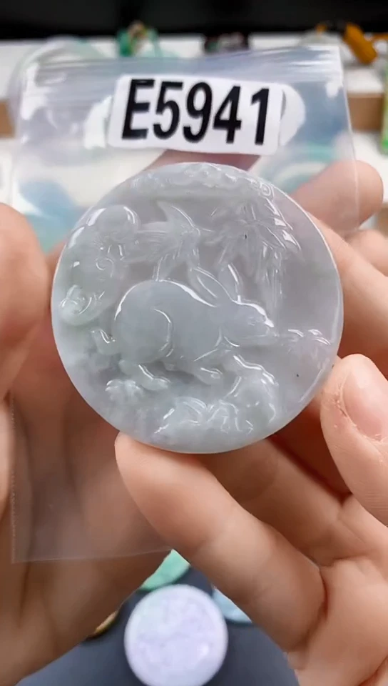 颈饰未镶嵌翡翠天然翡翠吊坠挂件