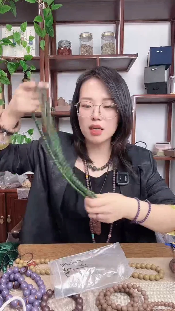 泥塑梦灵凝神的大脖挂