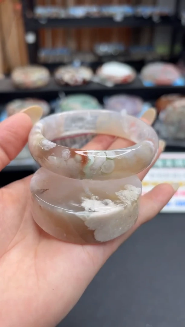 未镶嵌手镯石英质玉C261(56圈赠送镯心)