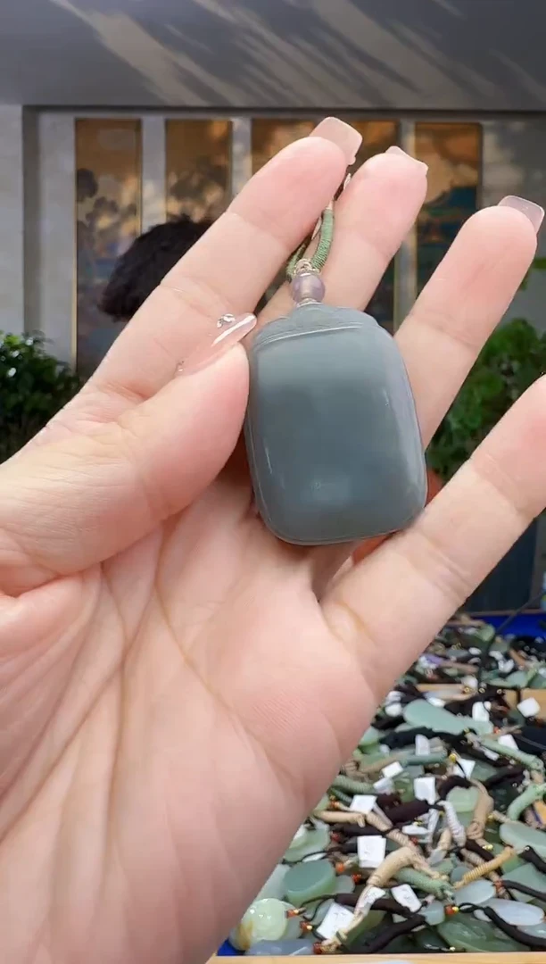 未镶嵌和田玉挂件拍一发一