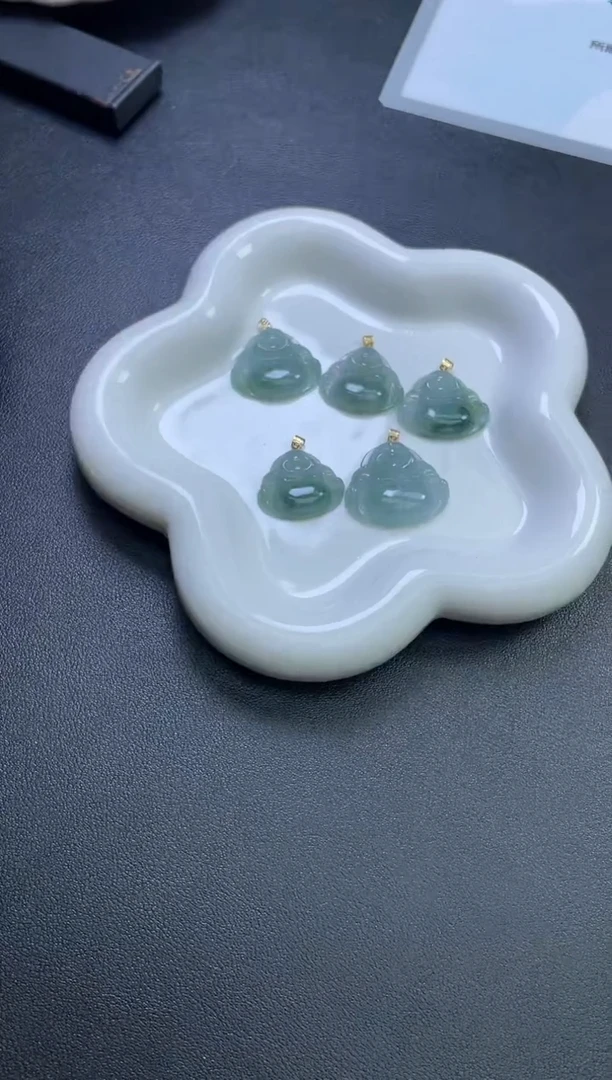 翡翠18K金镶嵌颈饰佛公多样性发一件