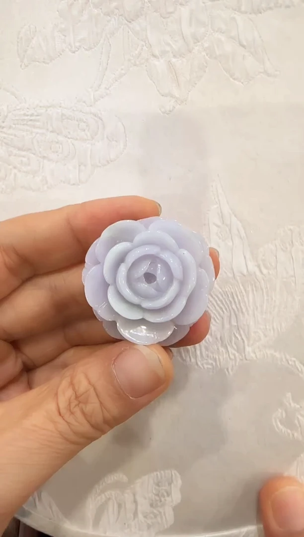 翡翠未镶嵌颈饰国风