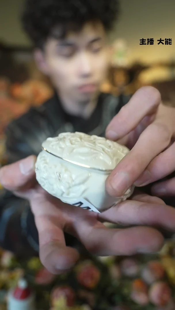 【闪购商品】默认微瑕高端树脂陶瓷摆件M