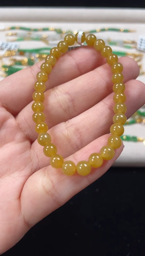 未镶嵌手串翡翠一条  P569