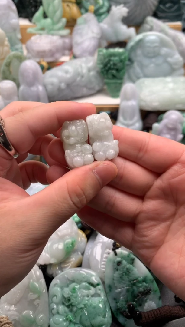 吊坠(不含链)未镶嵌翡翠1