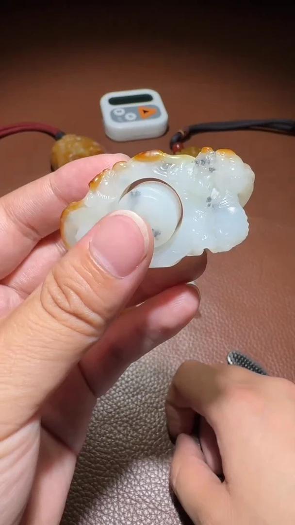 未镶嵌和田玉挂件不***?和田玉