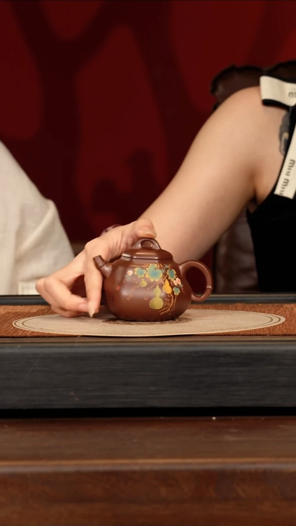 茶壶紫砂宜兴紫砂YF 彭年紫泥 六方葫芦 180cc