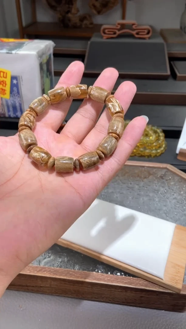 手链琥珀未镶嵌12毫米溶洞桶珠手串
