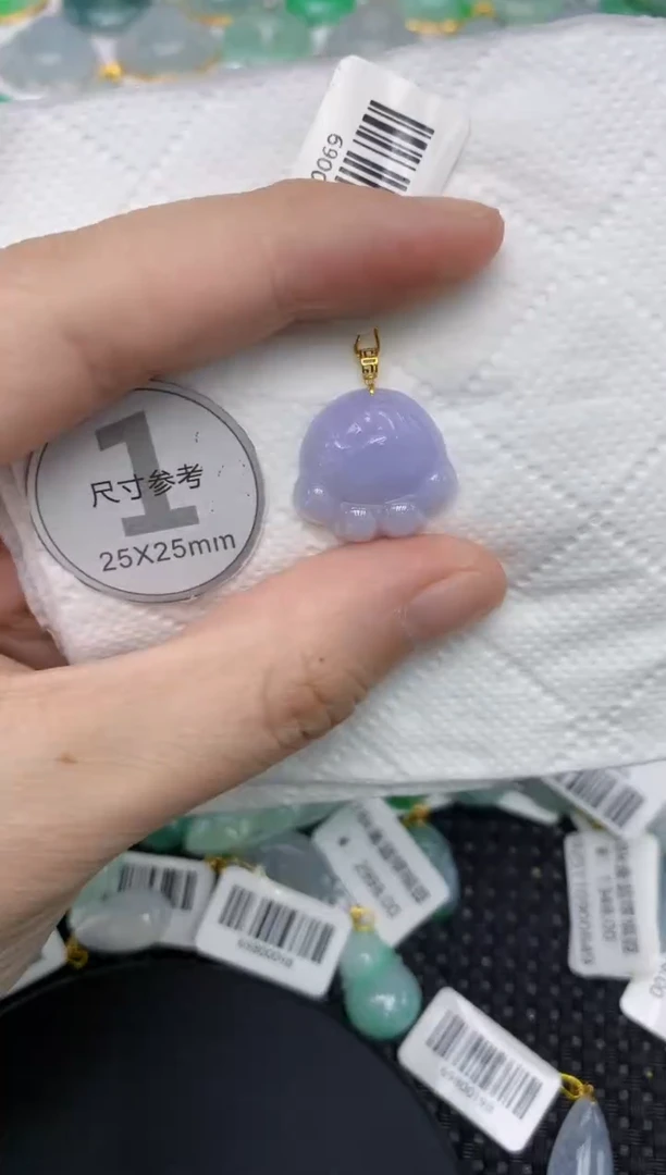 颈饰18K金镶嵌翡翠1