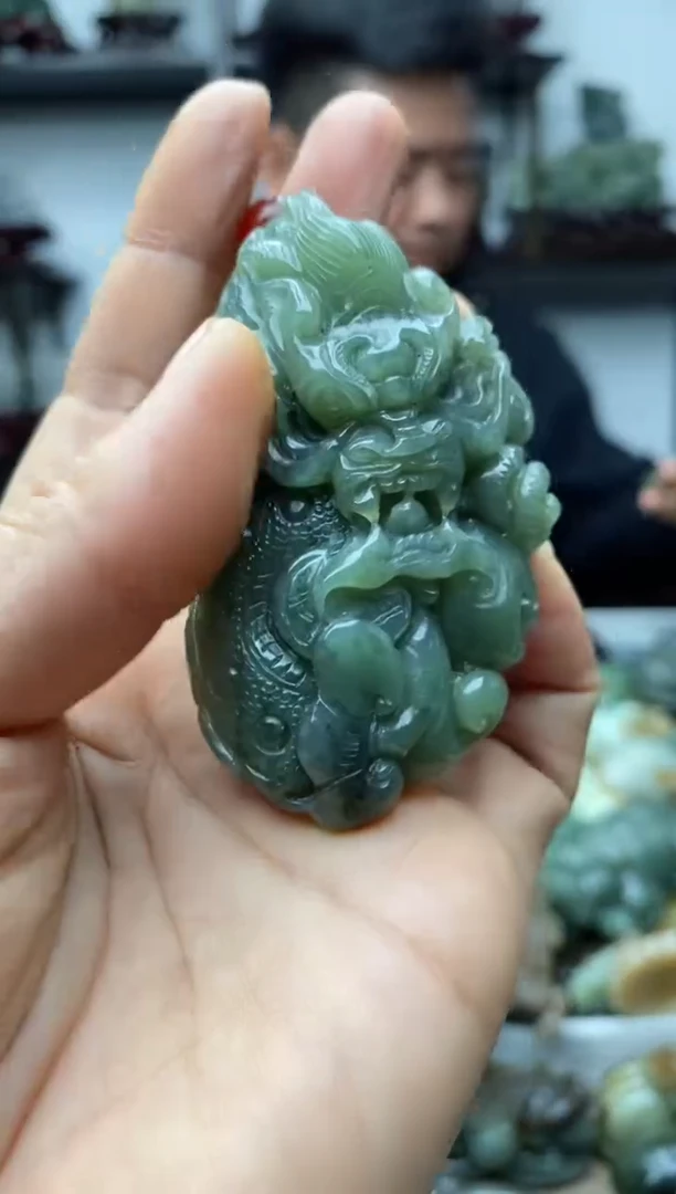 未镶嵌和田玉把件1