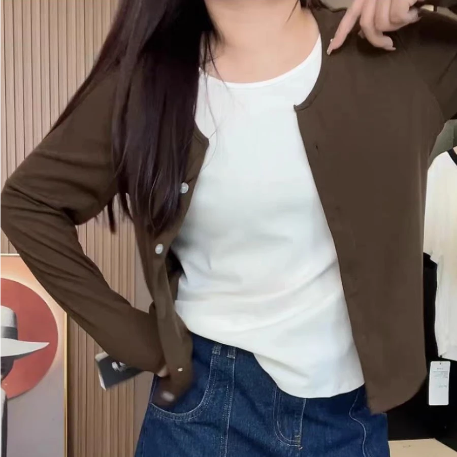 咖色两件套圆领长袖小衫54013款