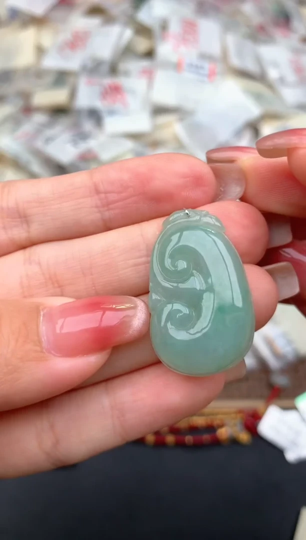 未镶嵌挂件翡翠一