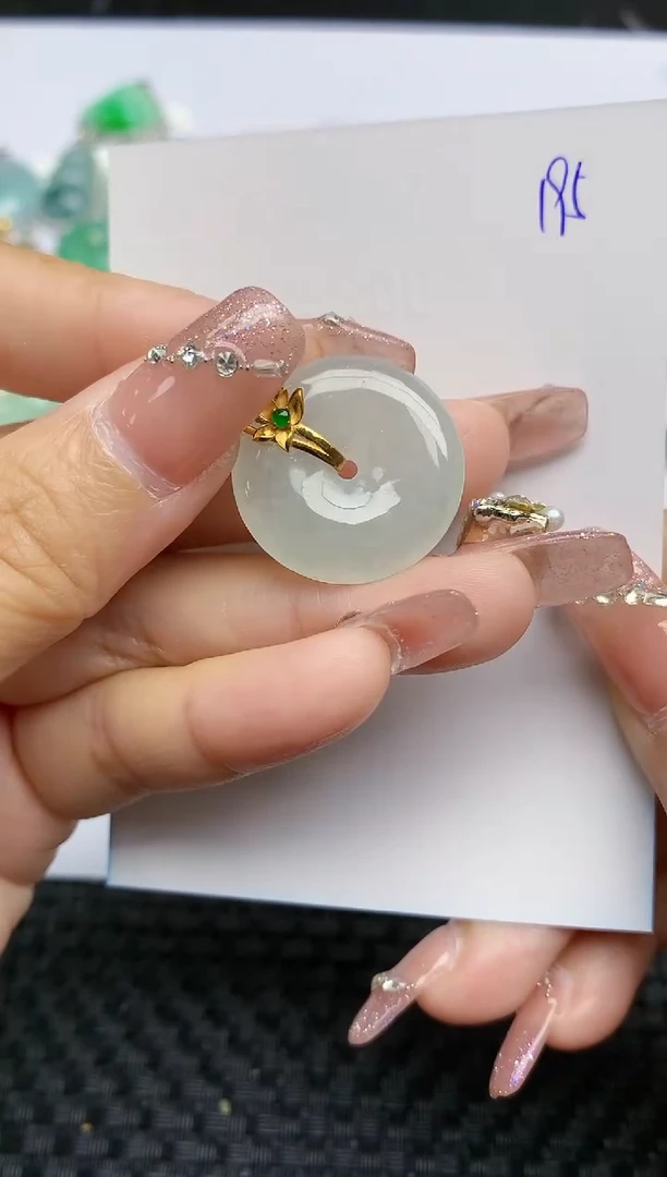 【闪购商品】翡翠颈饰18K金镶嵌天然A货翡翠 195