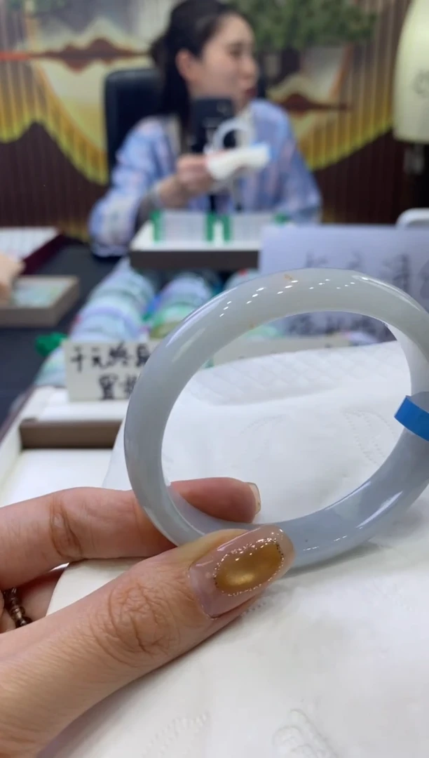 未镶嵌手镯翡翠00011370