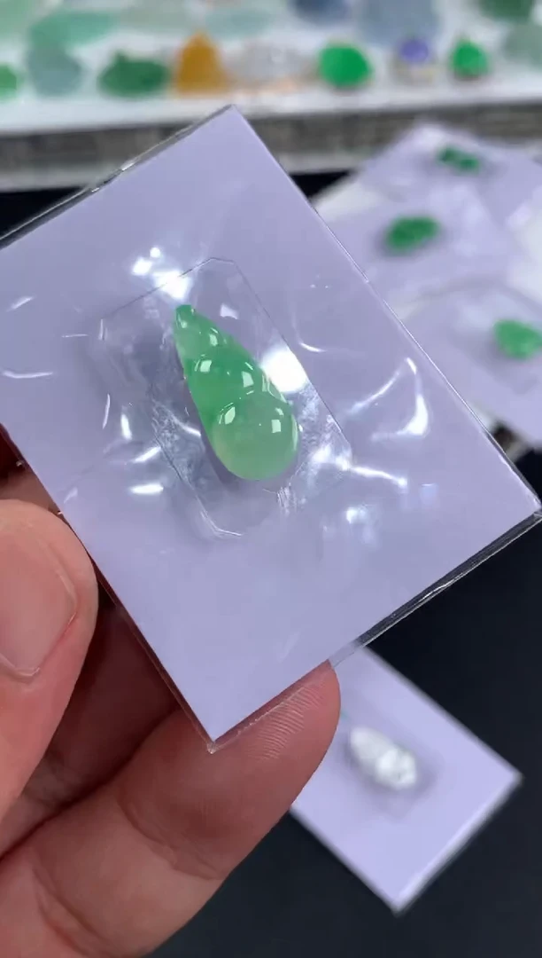 未镶嵌定制翡翠商*林翡翠